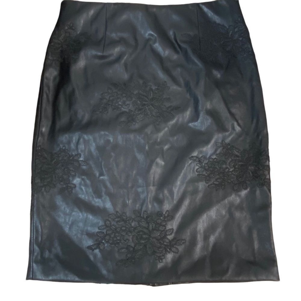 Worthington Faux Leather Embroidered Flower Sz 12 Grunge Whimsy Dark Academia